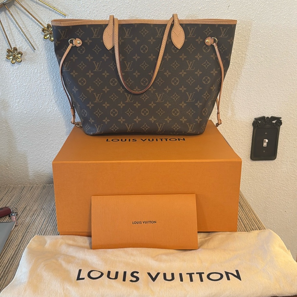Louis Vuitton Neverfull MM
